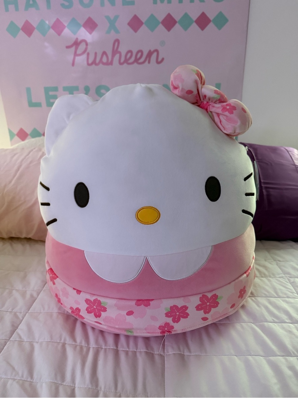 Sanrio Hello Kitty Cherry Blossom
Squishmallow Jumbo 20" NWT
